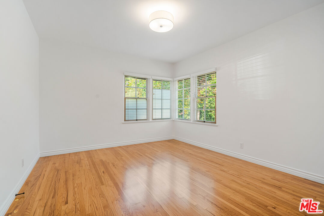 2409 28th St Unit: 1