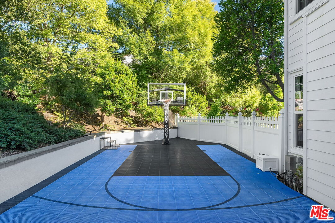 1416 Caitlyn Cir