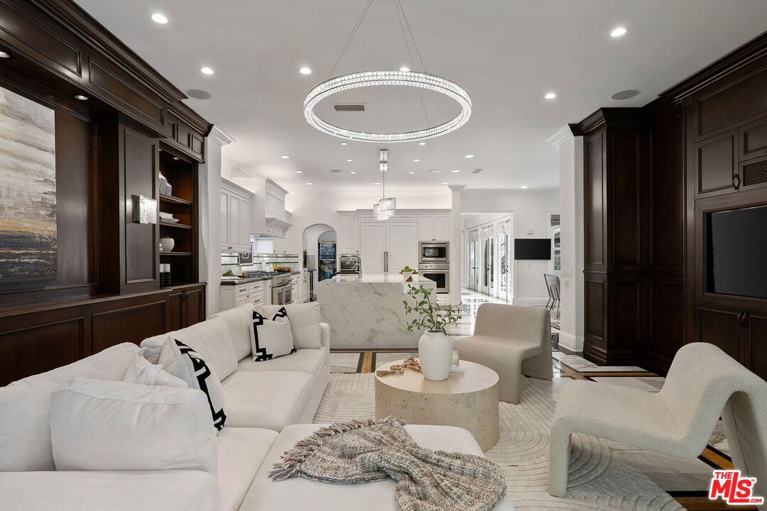 1416 Caitlyn Cir