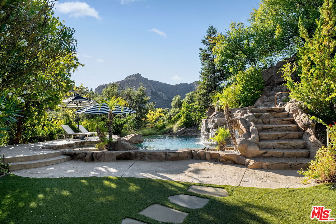 1416 Caitlyn Cir