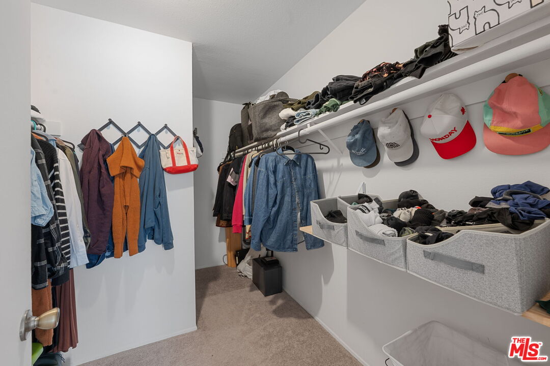 31568 Agoura Rd Unit: 4