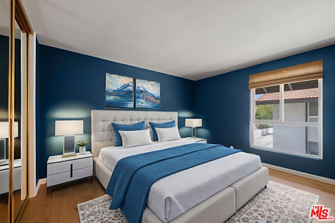 31568 Agoura Rd Unit: 4