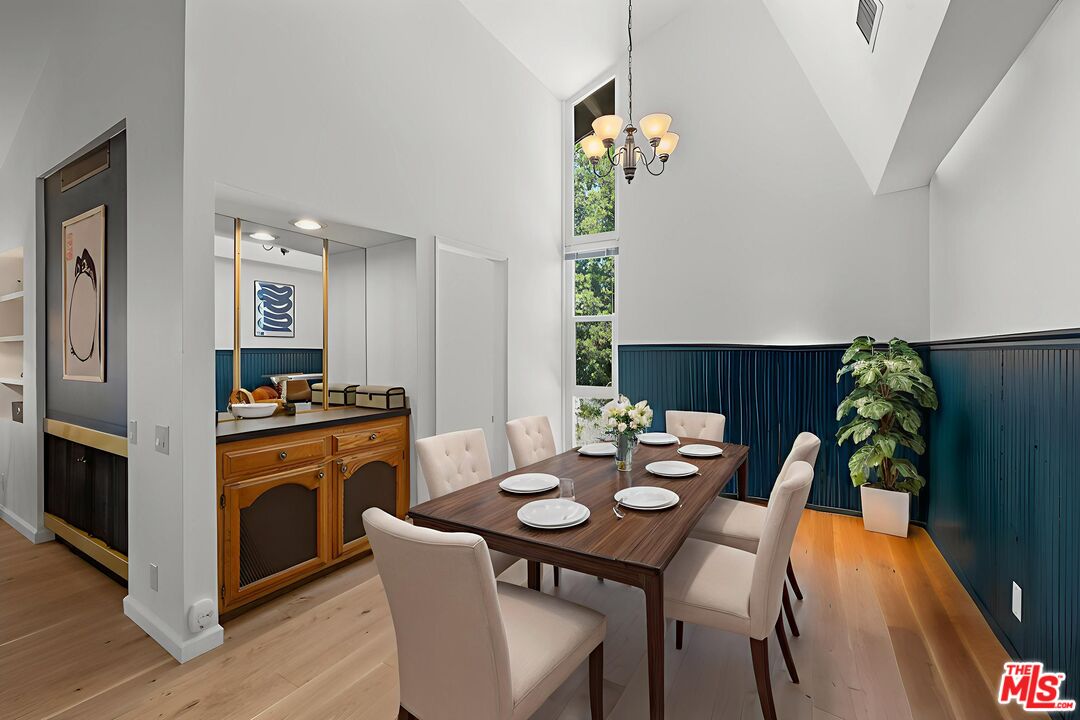 31568 Agoura Rd Unit: 4