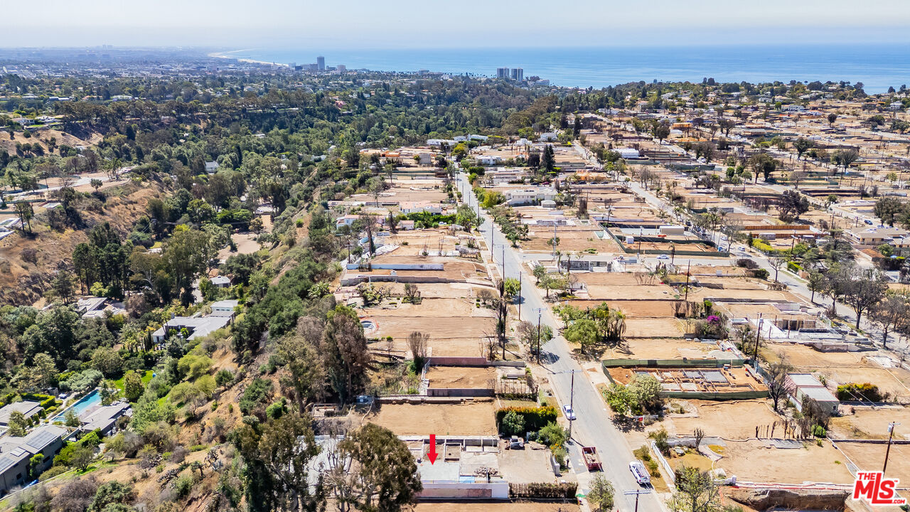 1144 Chautauqua Blvd
