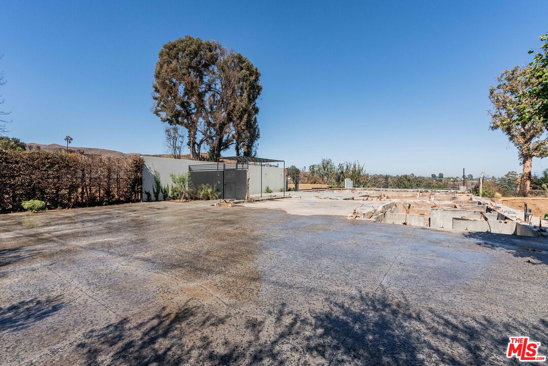 1144 Chautauqua Blvd