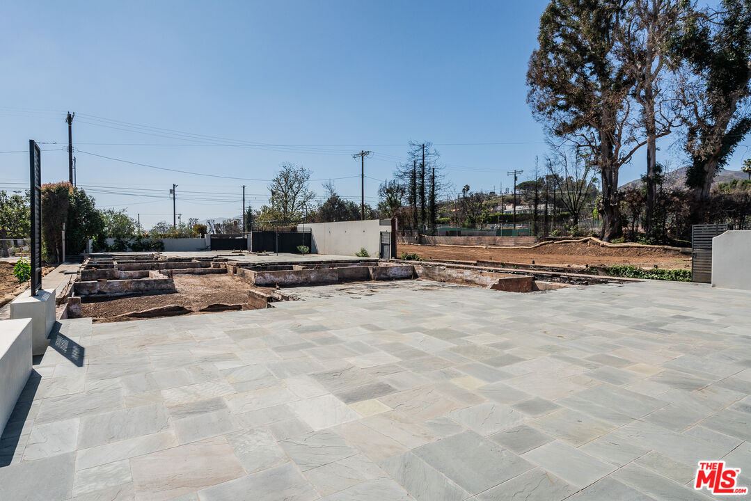 1144 Chautauqua Blvd