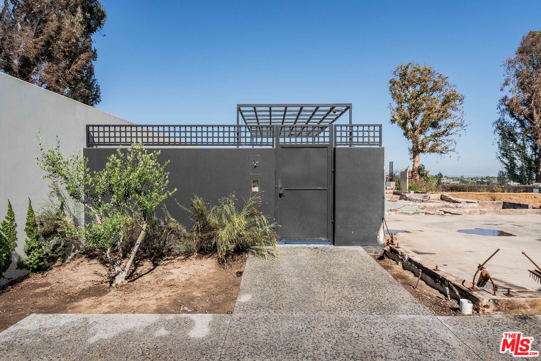 1144 Chautauqua Blvd