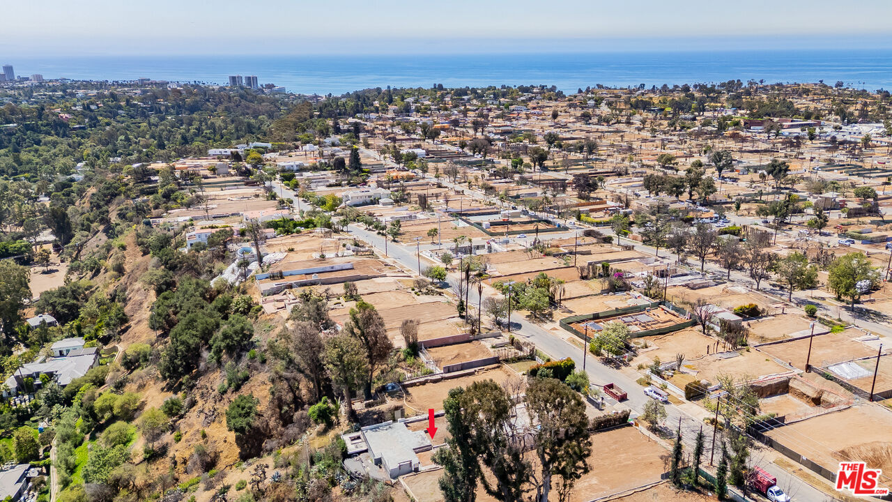 1144 Chautauqua Blvd