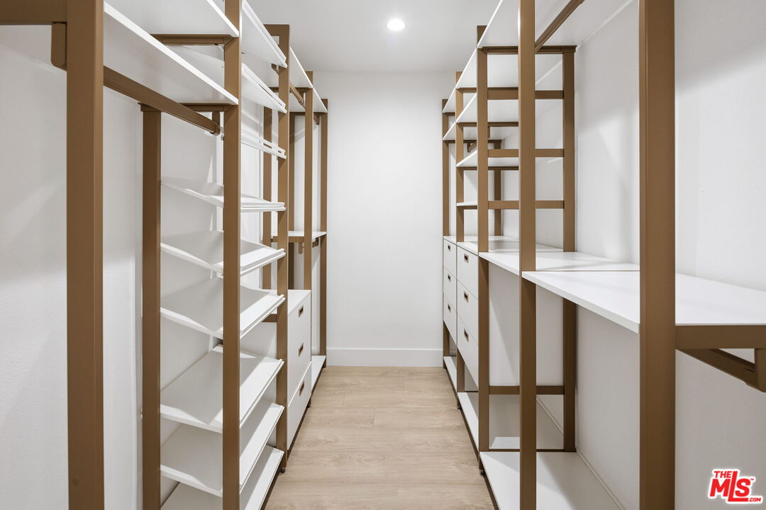 5254 Yarmouth Ave Unit: 47