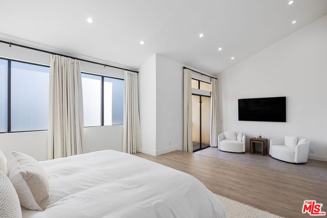 5254 Yarmouth Ave Unit: 47