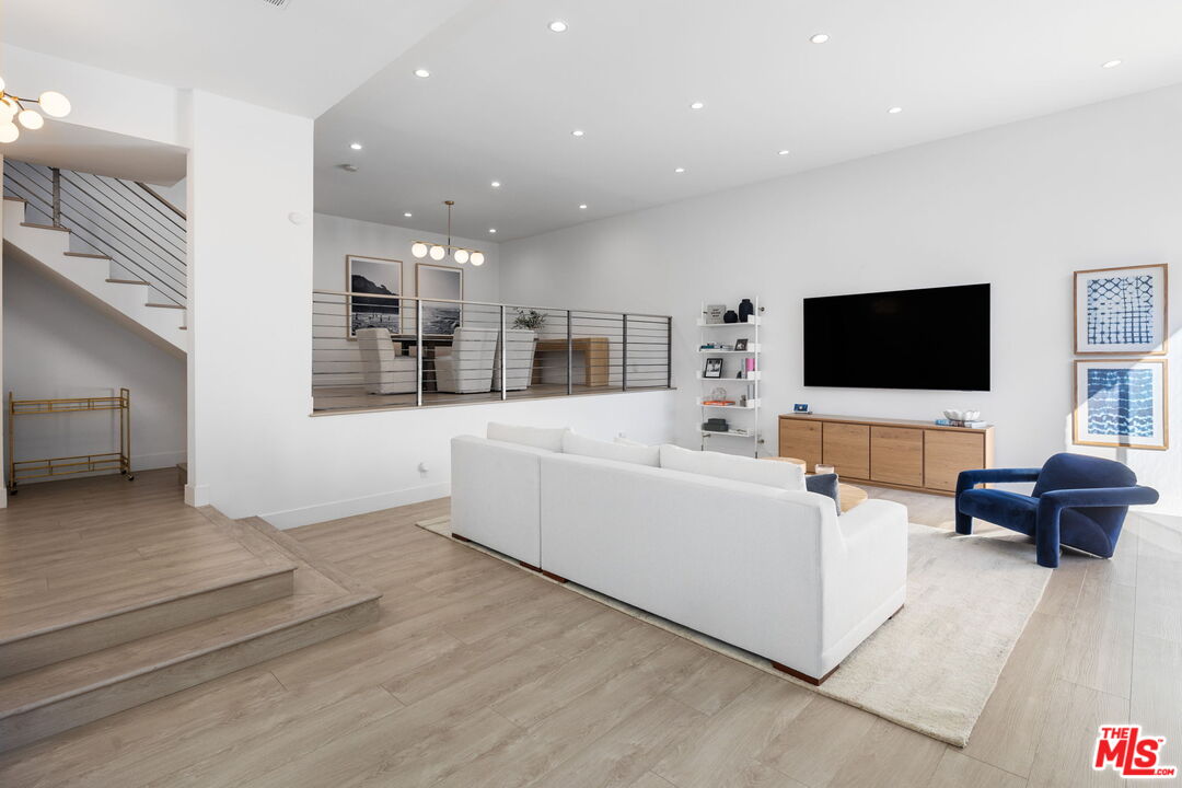 5254 Yarmouth Ave Unit: 47