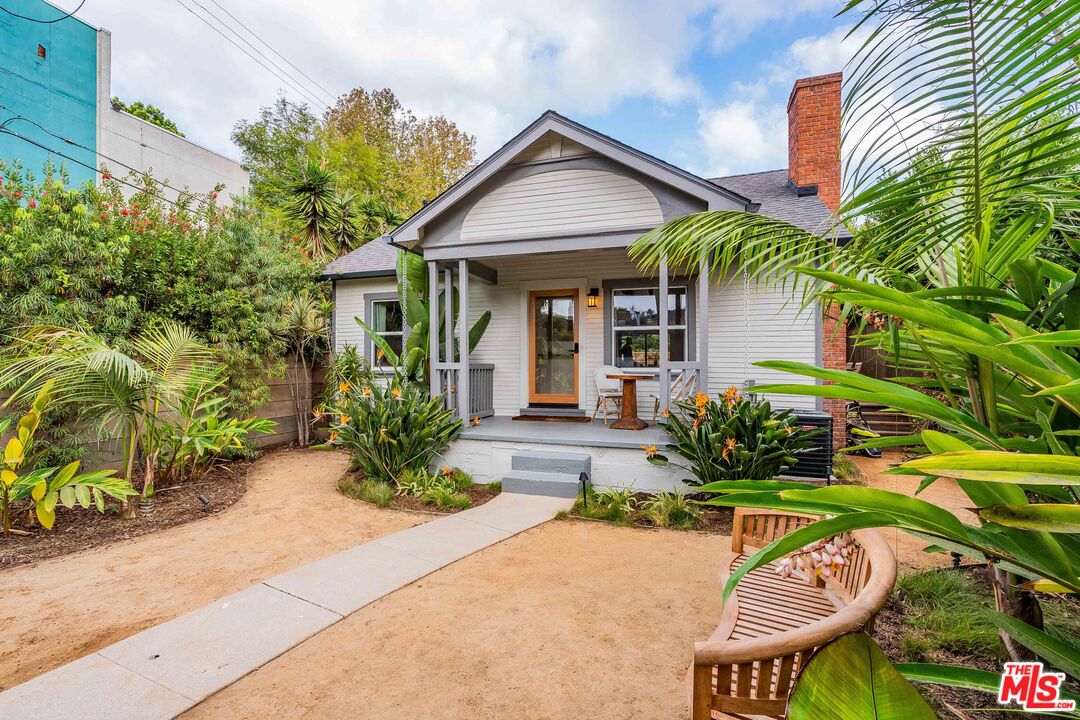621 California Ave