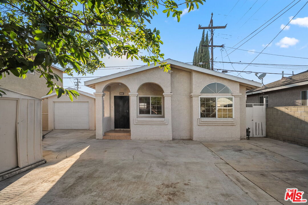 573 Belden Ave