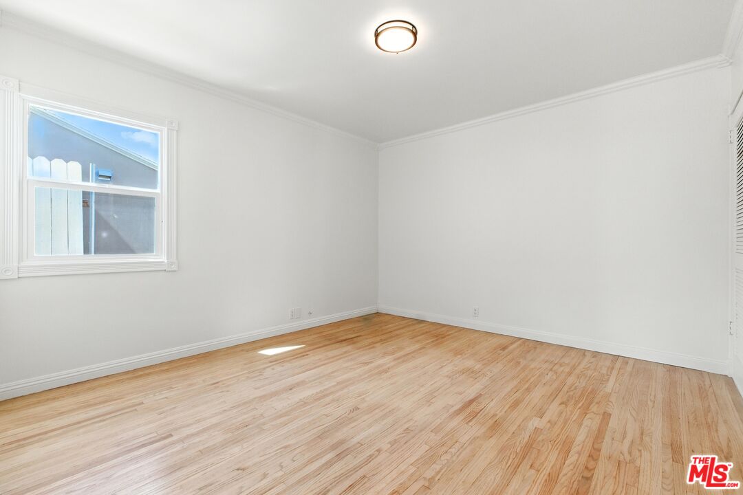 4640 Laurelgrove Ave