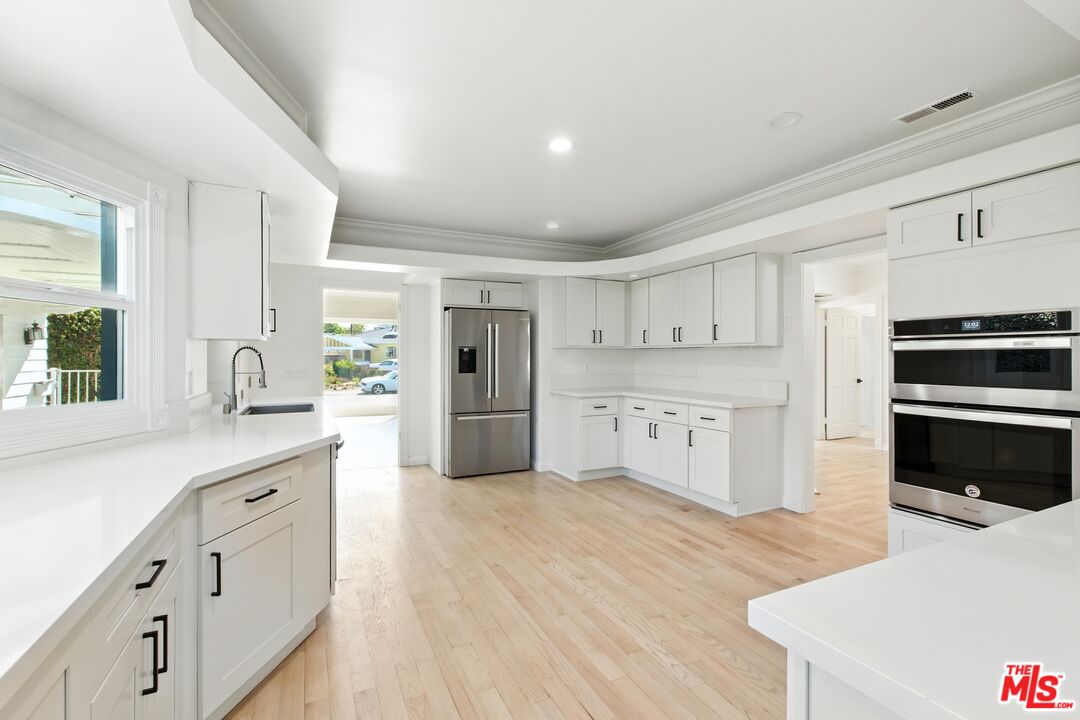 4640 Laurelgrove Ave