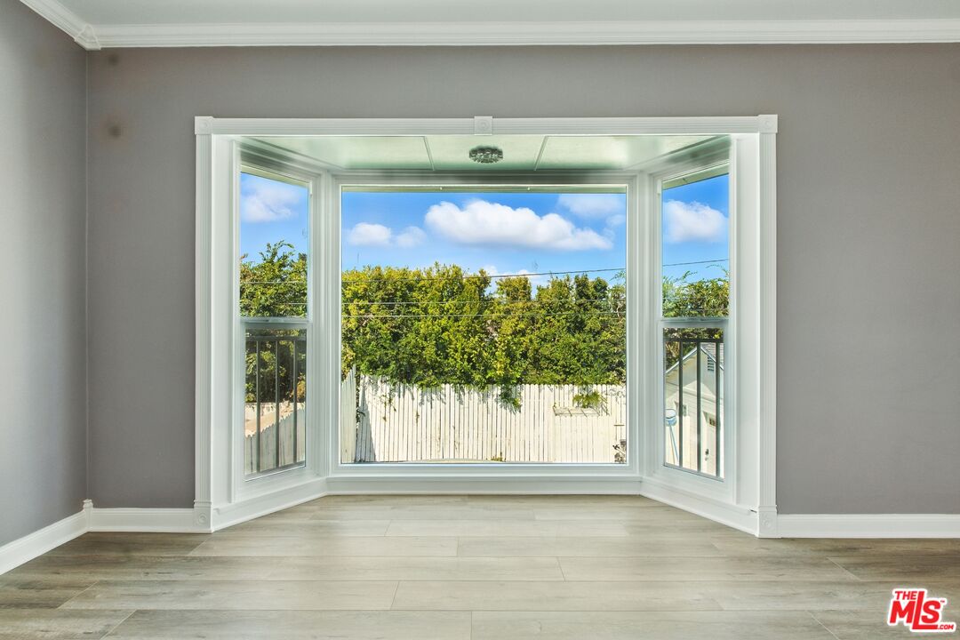 4640 Laurelgrove Ave