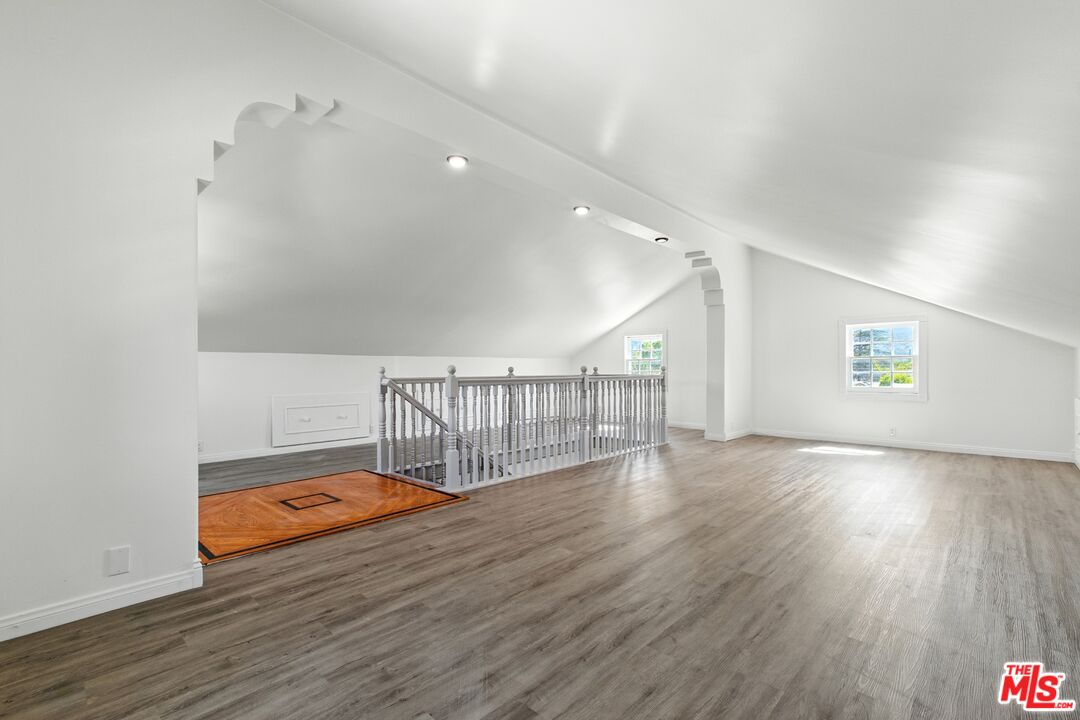 4640 Laurelgrove Ave