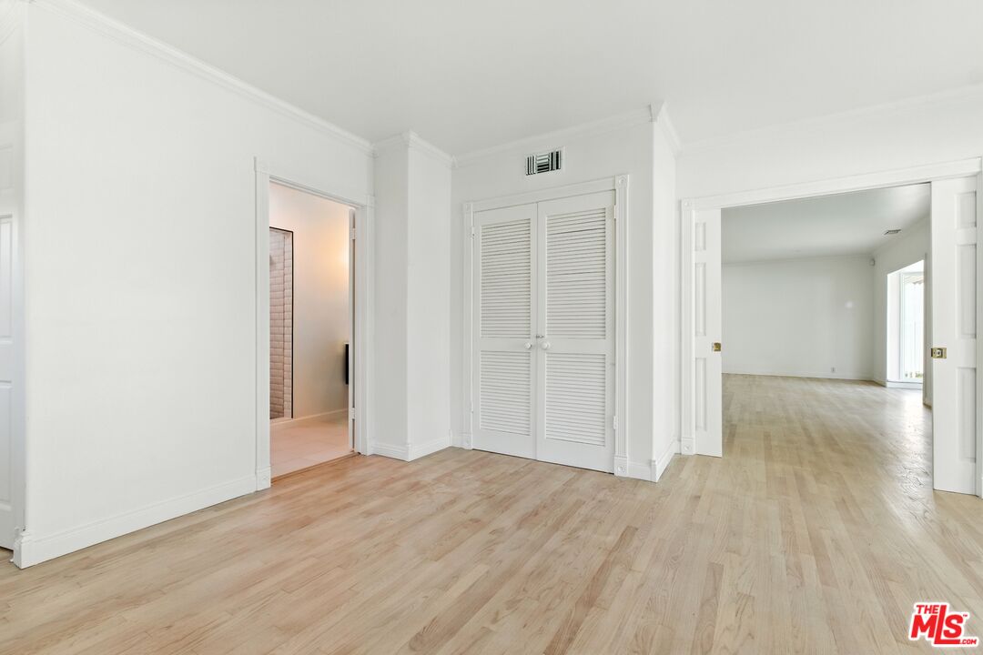 4640 Laurelgrove Ave