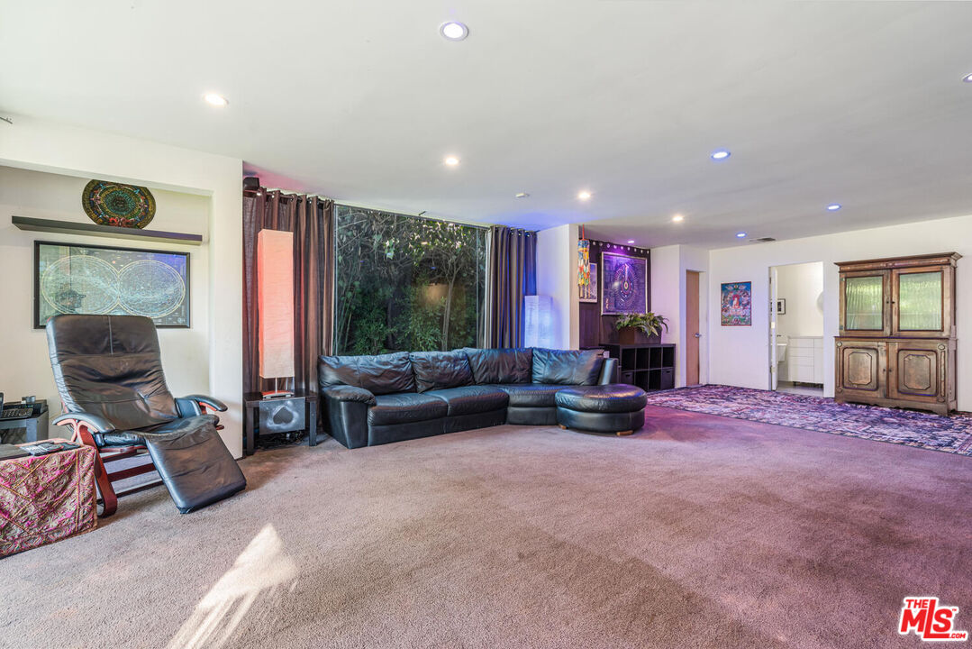 574 Latimer Rd