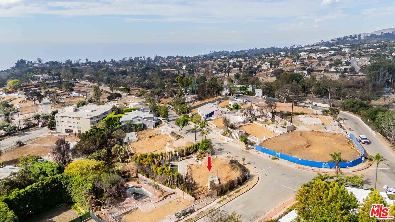 854 Las Lomas Ave