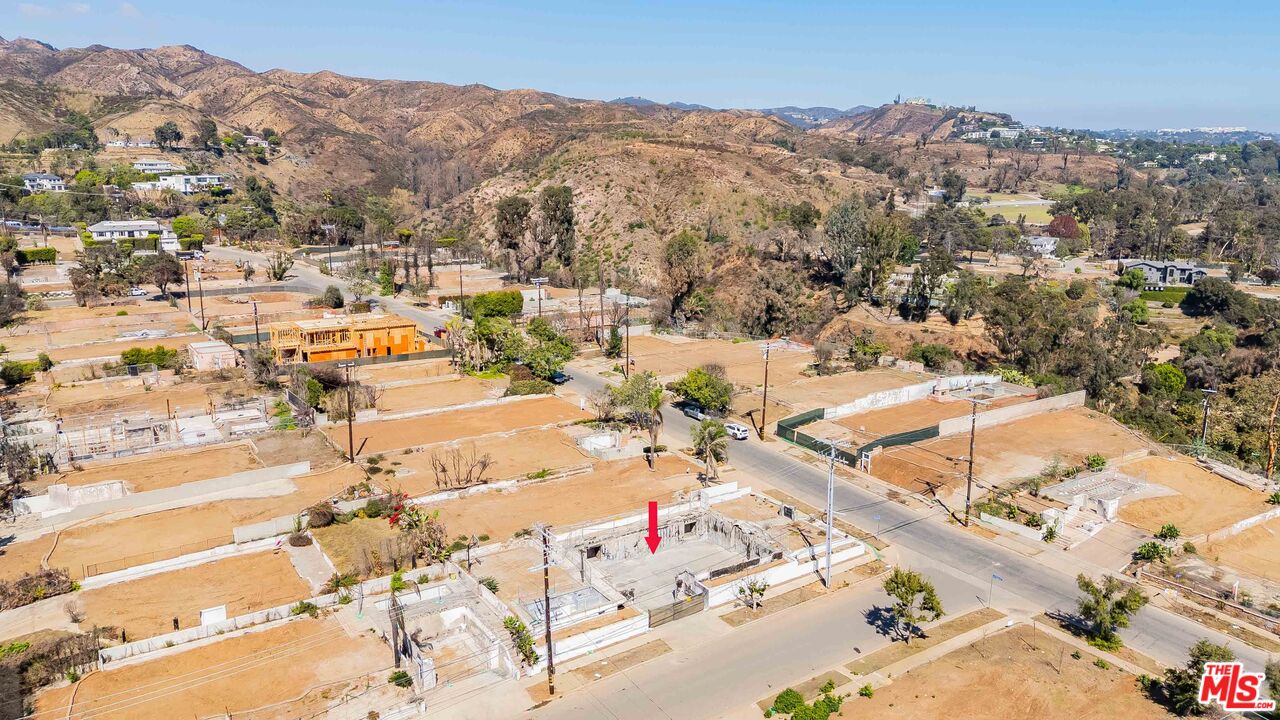 1101 Chautauqua Blvd