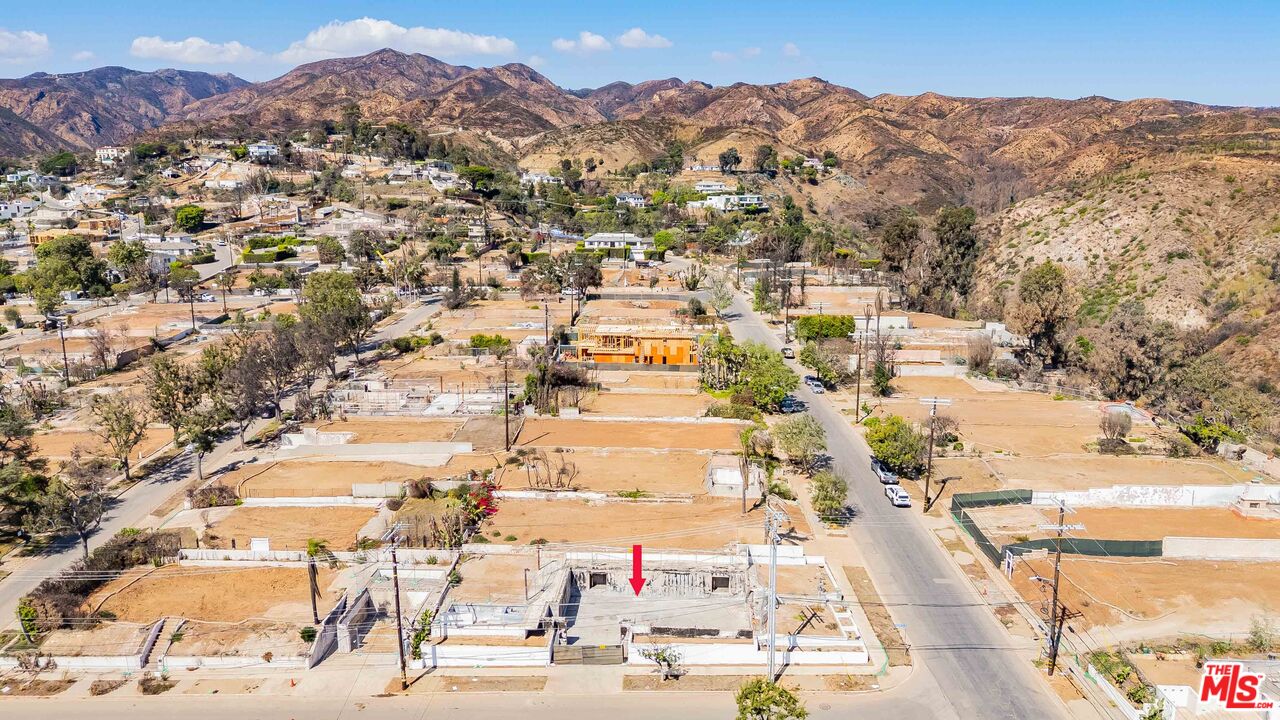 1101 Chautauqua Blvd