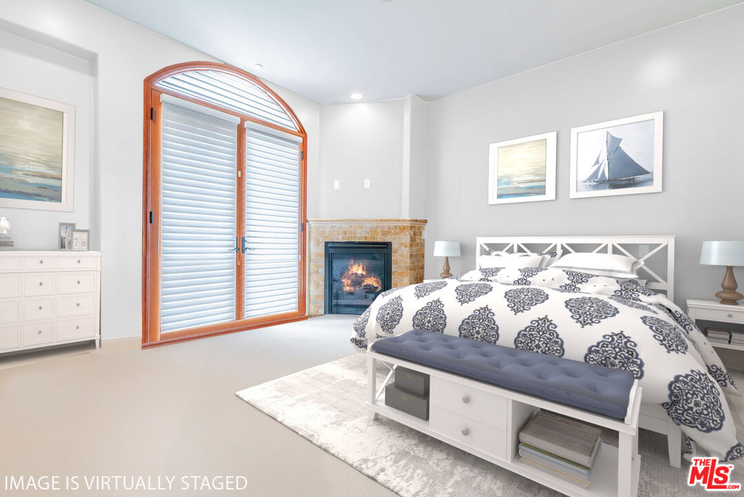 16123 W Sunset Blvd Unit: 305