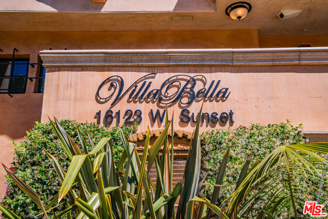 16123 W Sunset Blvd Unit: 305