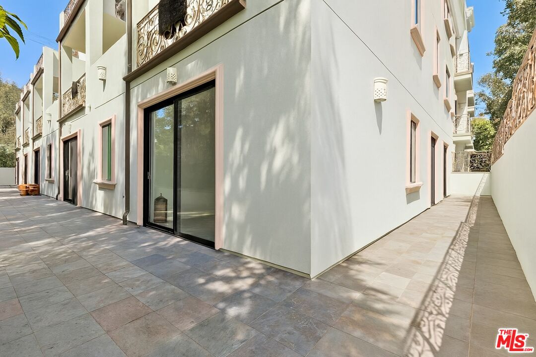 16000 W Sunset Blvd Unit: 103