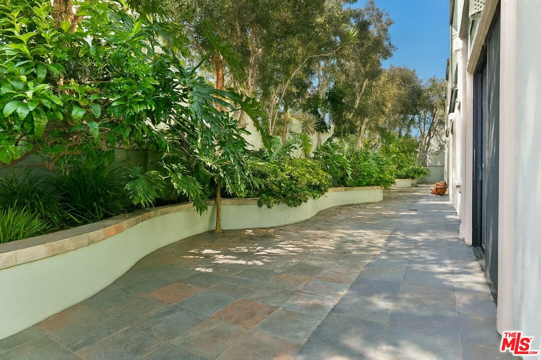 16000 W Sunset Blvd Unit: 103