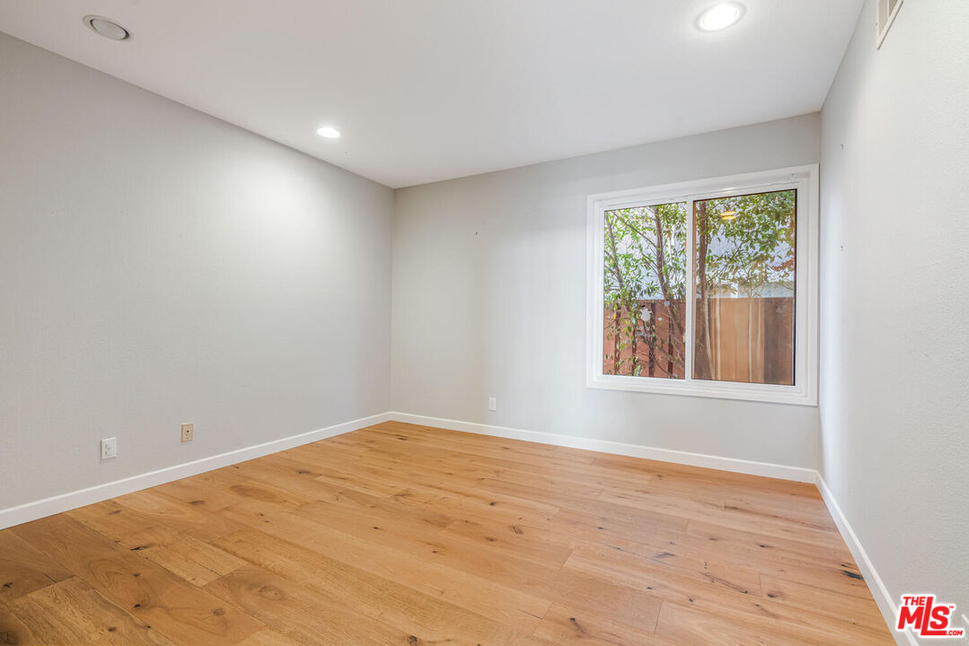 1316 Avenida De Cortez