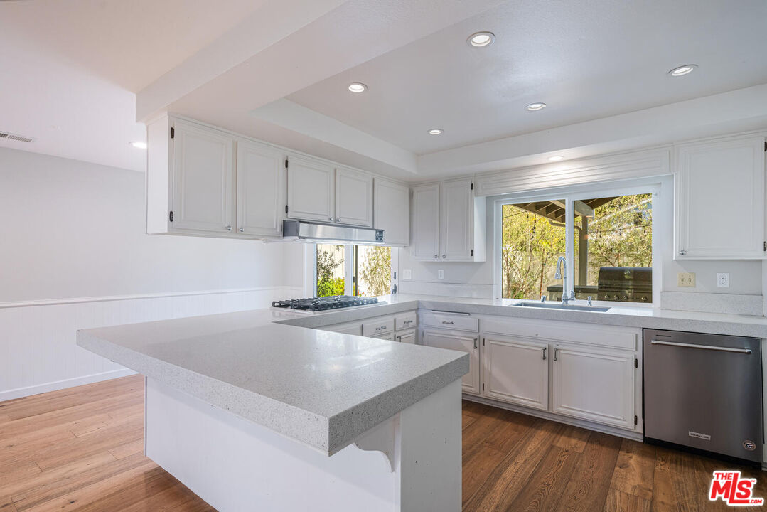 1316 Avenida De Cortez