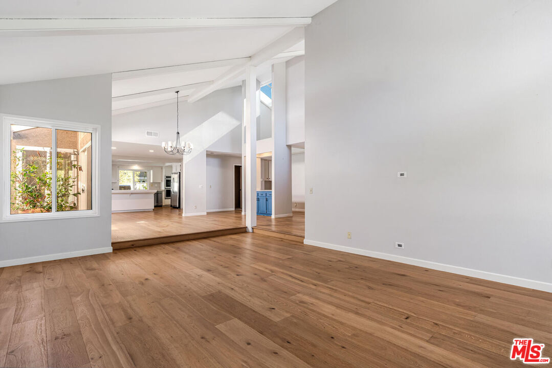 1316 Avenida De Cortez