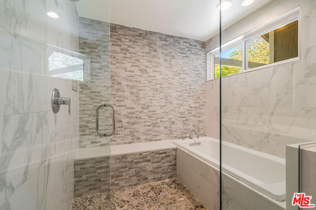 1316 Avenida De Cortez