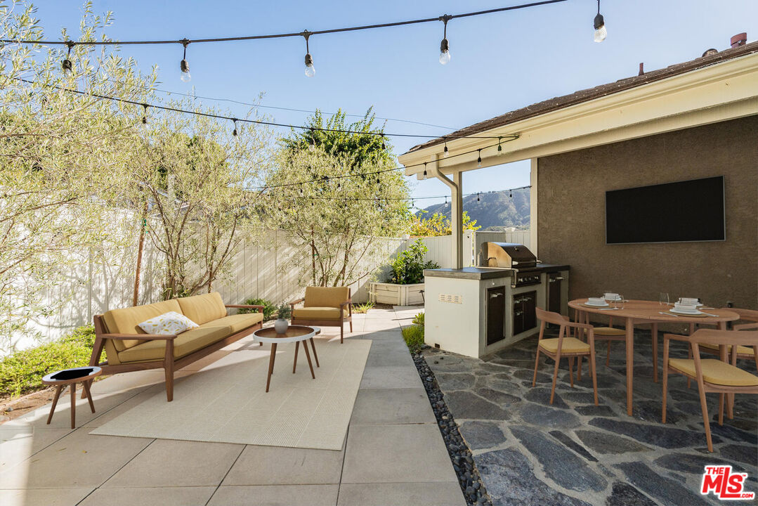 1316 Avenida De Cortez