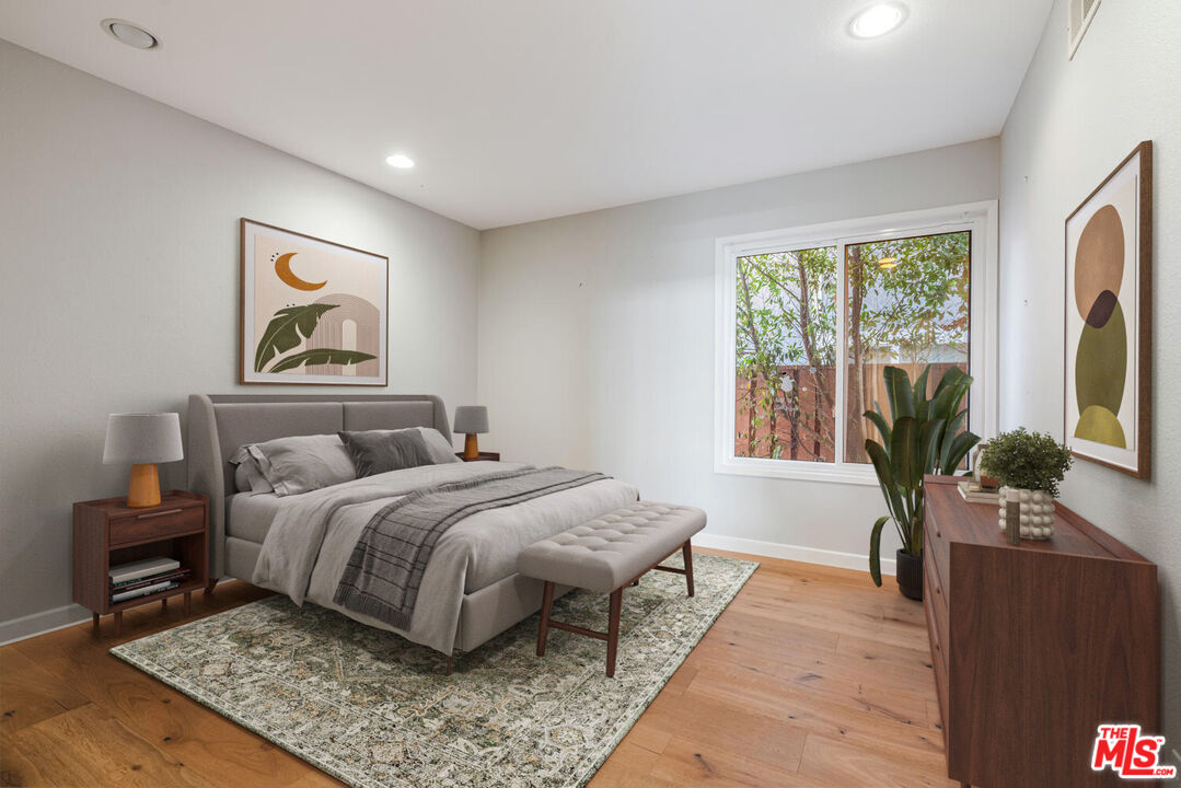 1316 Avenida De Cortez