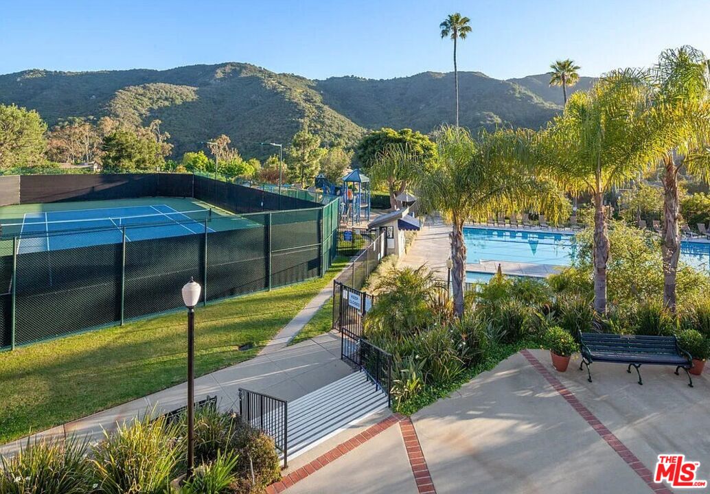 1316 Avenida De Cortez