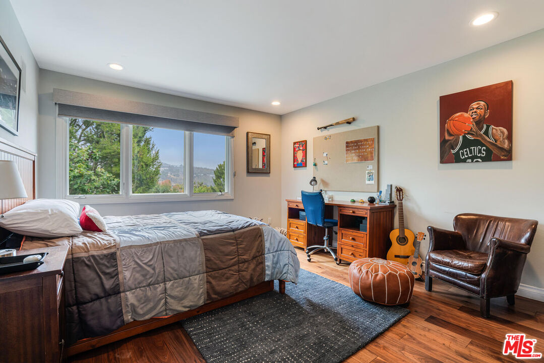 17589 Camino De Yatasto