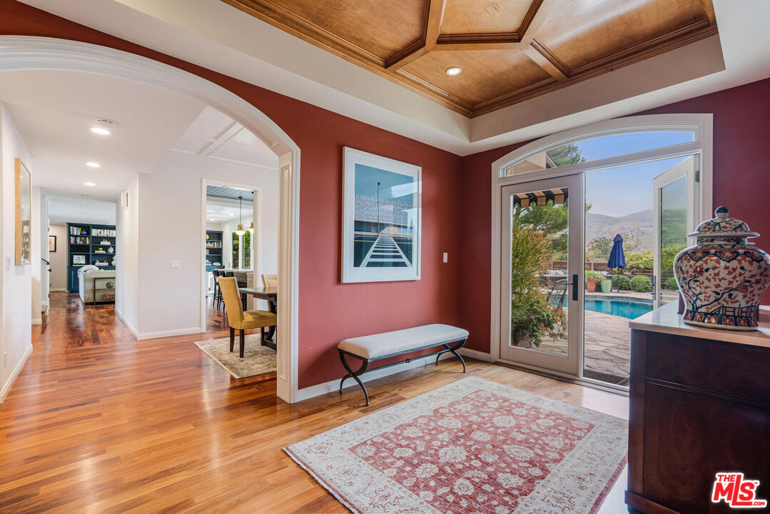 17589 Camino De Yatasto