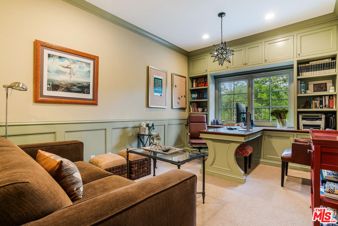 17589 Camino De Yatasto