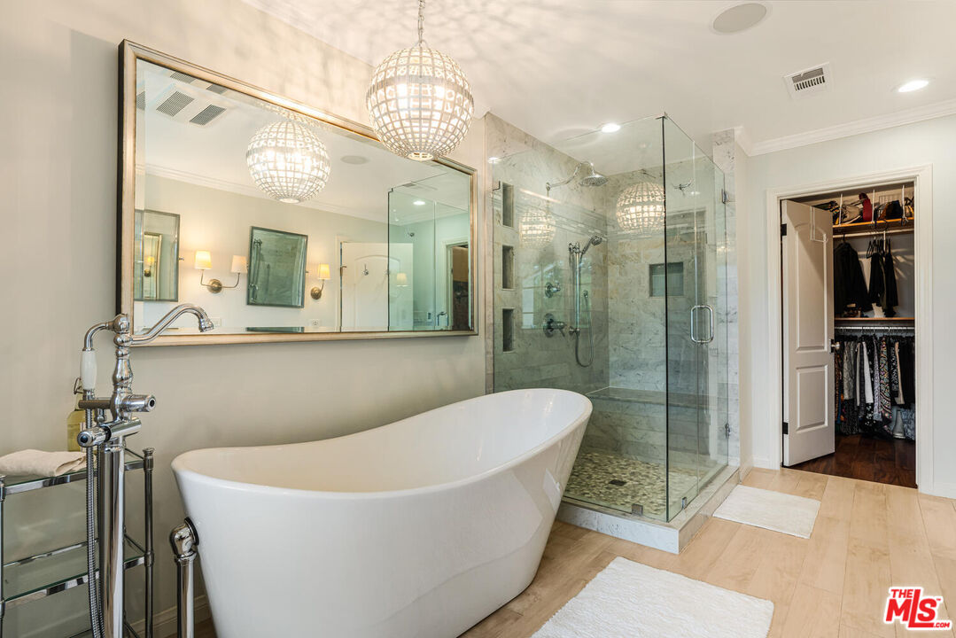 17589 Camino De Yatasto