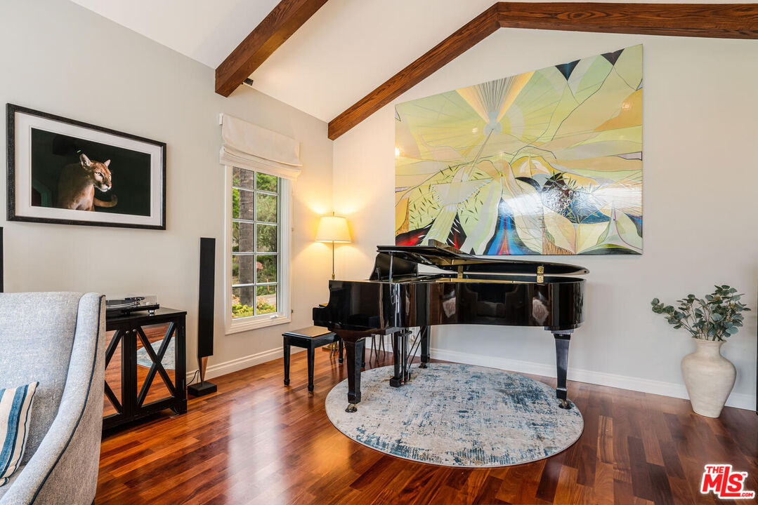 17589 Camino De Yatasto