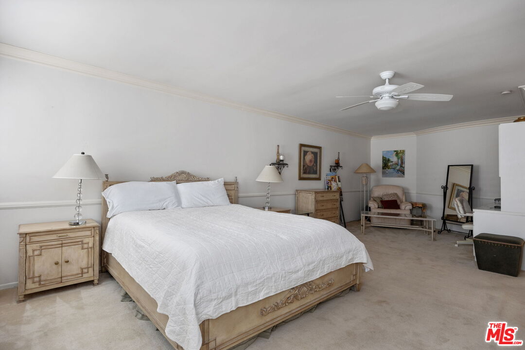 18135 Burbank Blvd Unit: 8