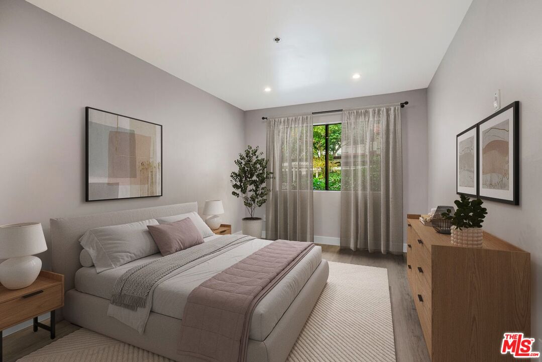 501 Palisades Dr Unit: 110