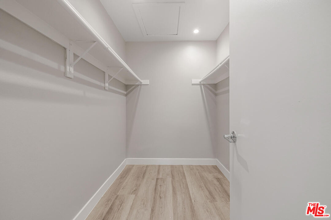 501 Palisades Dr Unit: 110