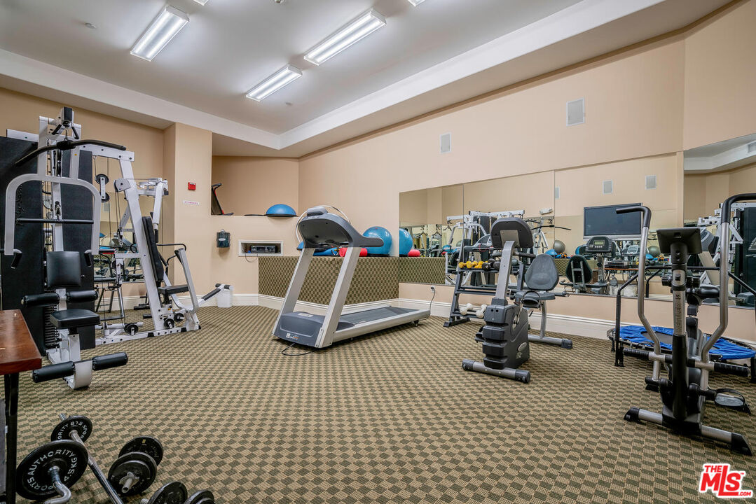 16123 W Sunset Blvd Unit: 305