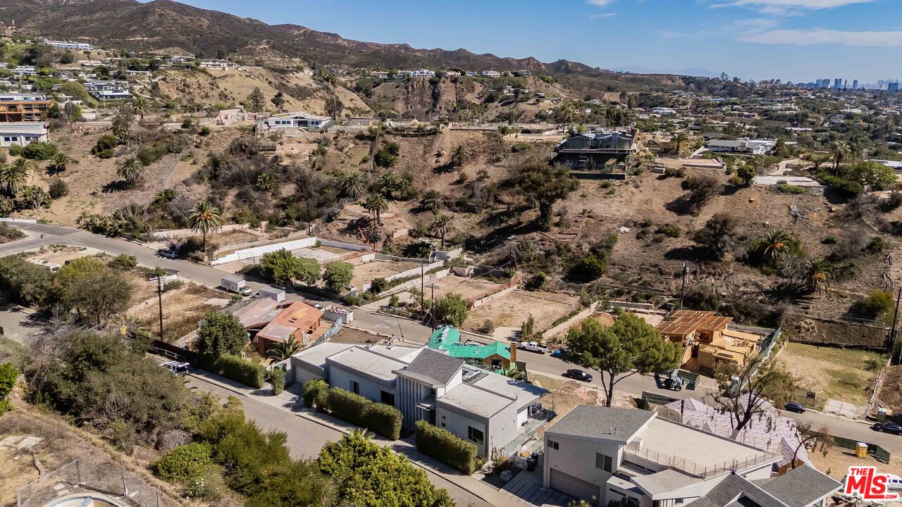 822 El Oro Ln