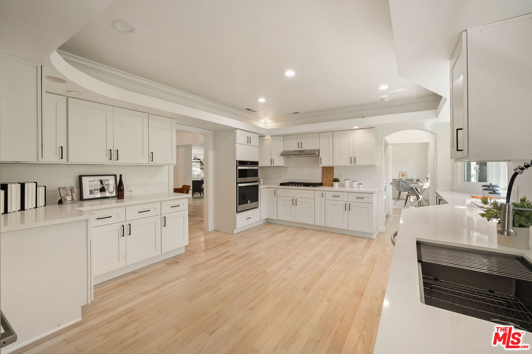 4640 Laurelgrove Ave