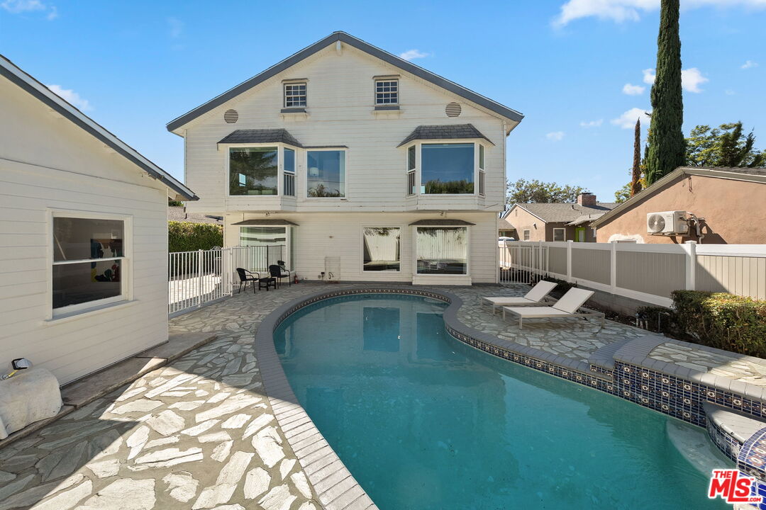 4640 Laurelgrove Ave