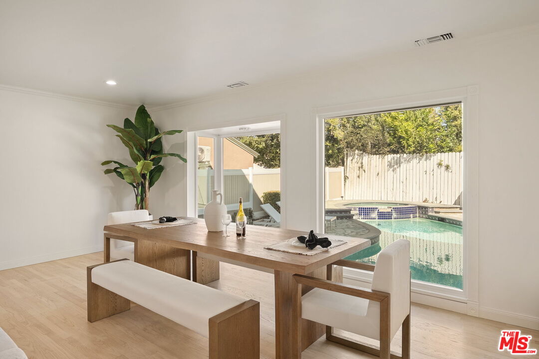 4640 Laurelgrove Ave